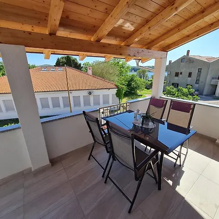Appartement Vesna Posedarje